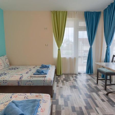 Kazlarov Guest House Kiten  Exterior foto