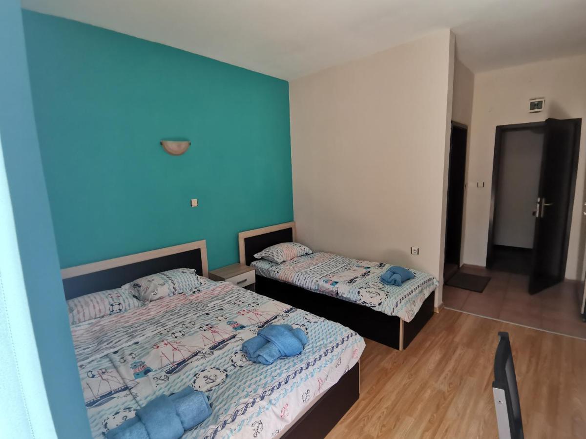 Kazlarov Guest House Kiten  Exterior foto