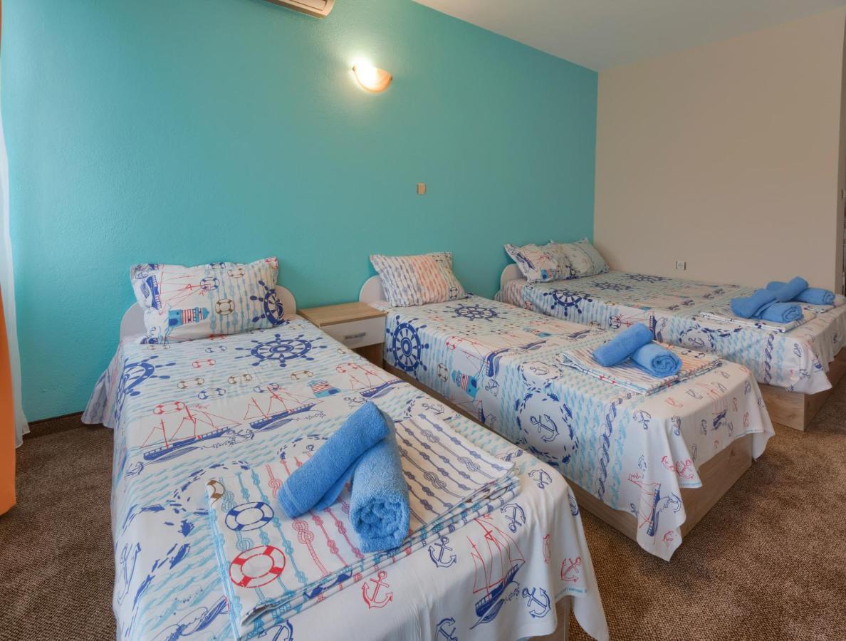 Kazlarov Guest House Kiten  Exterior foto