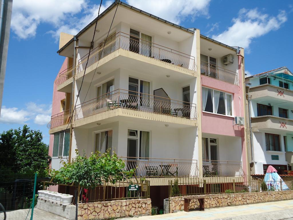 Kazlarov Guest House Kiten  Exterior foto