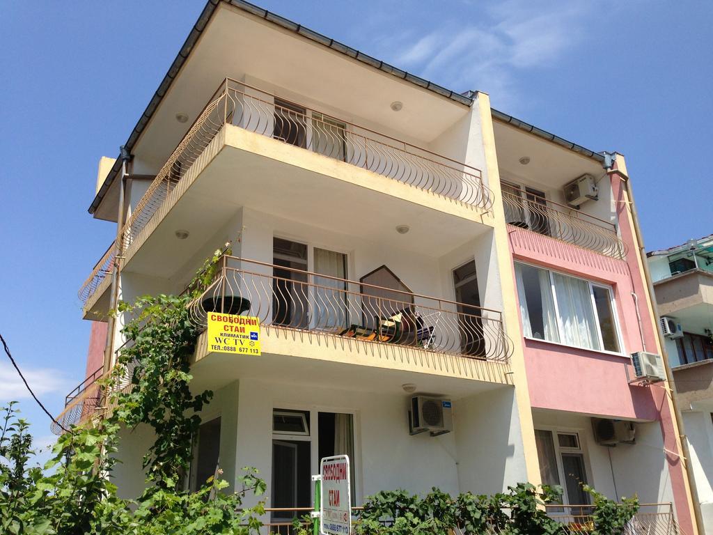 Kazlarov Guest House Kiten  Exterior foto